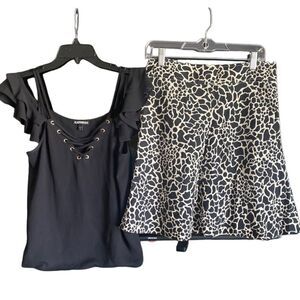 Woman’s Express Two Piece Skirt Outfit. Size XS.
